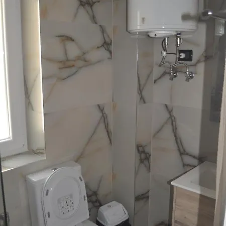 Bliri Myslym Shyri Apartment